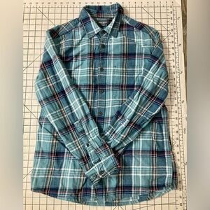 Eddie Bauer Men’s Medium Button Down Shirt